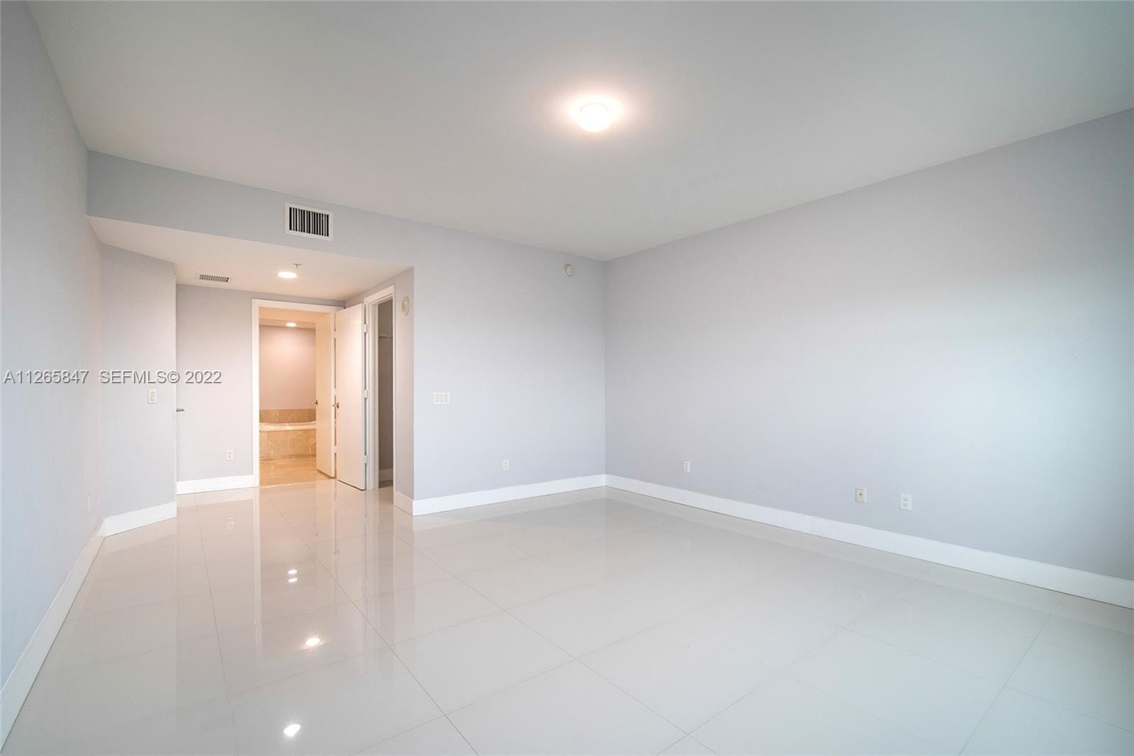 15051 Royal Oaks Lane 1203, North Miami, FL 33181 photo 24
