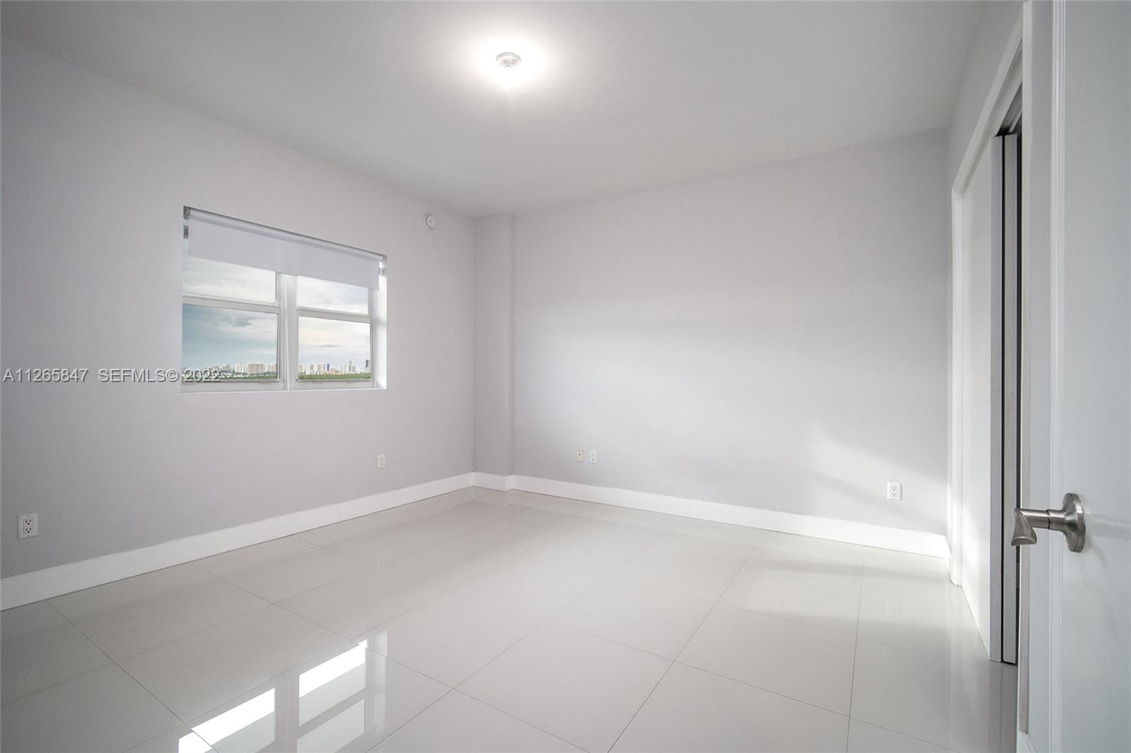 15051 Royal Oaks Lane 1203, North Miami, FL 33181 photo 29