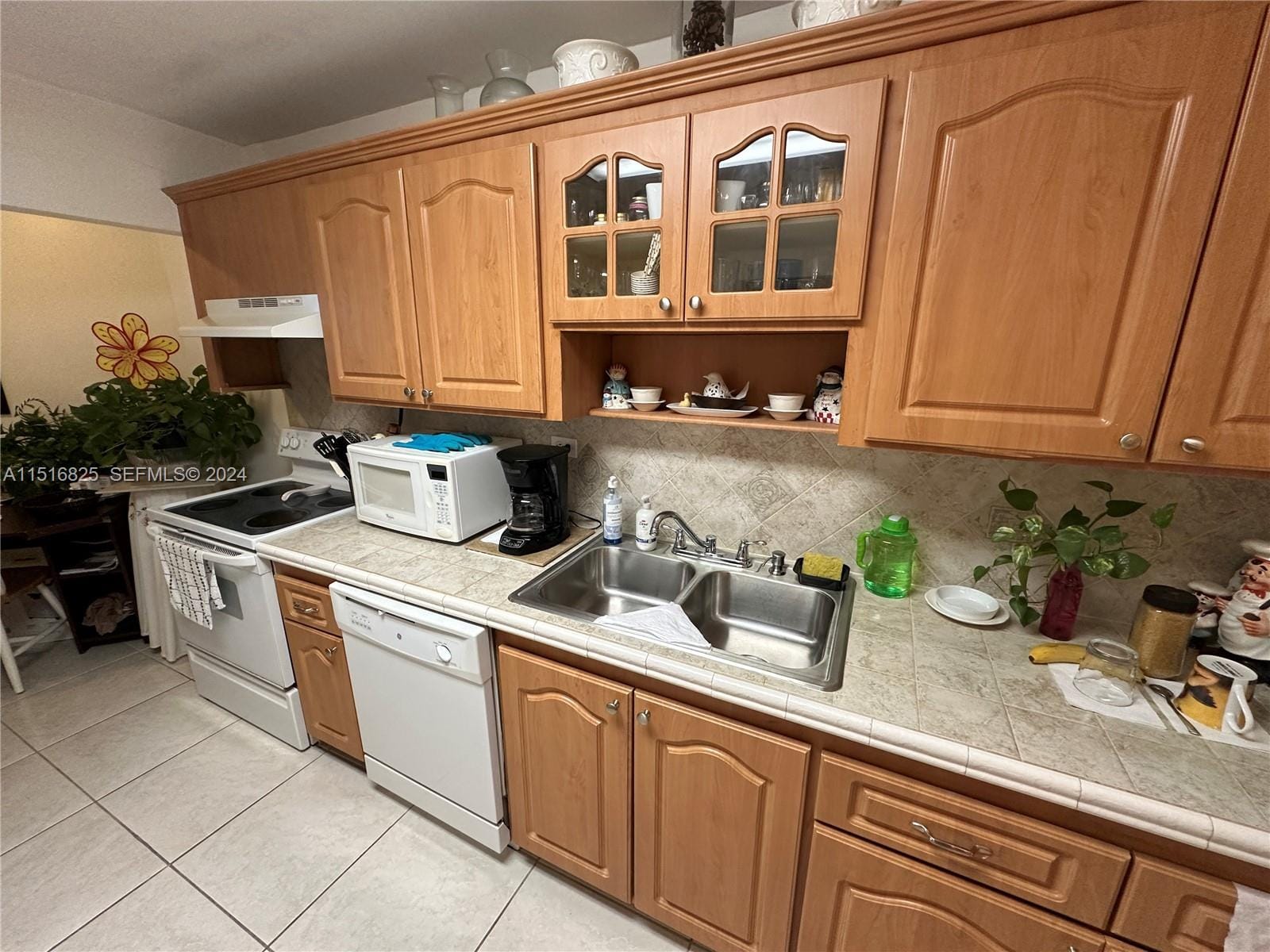 7135 Collins Avenue 1721, Miami Beach, FL 33141 photo 3