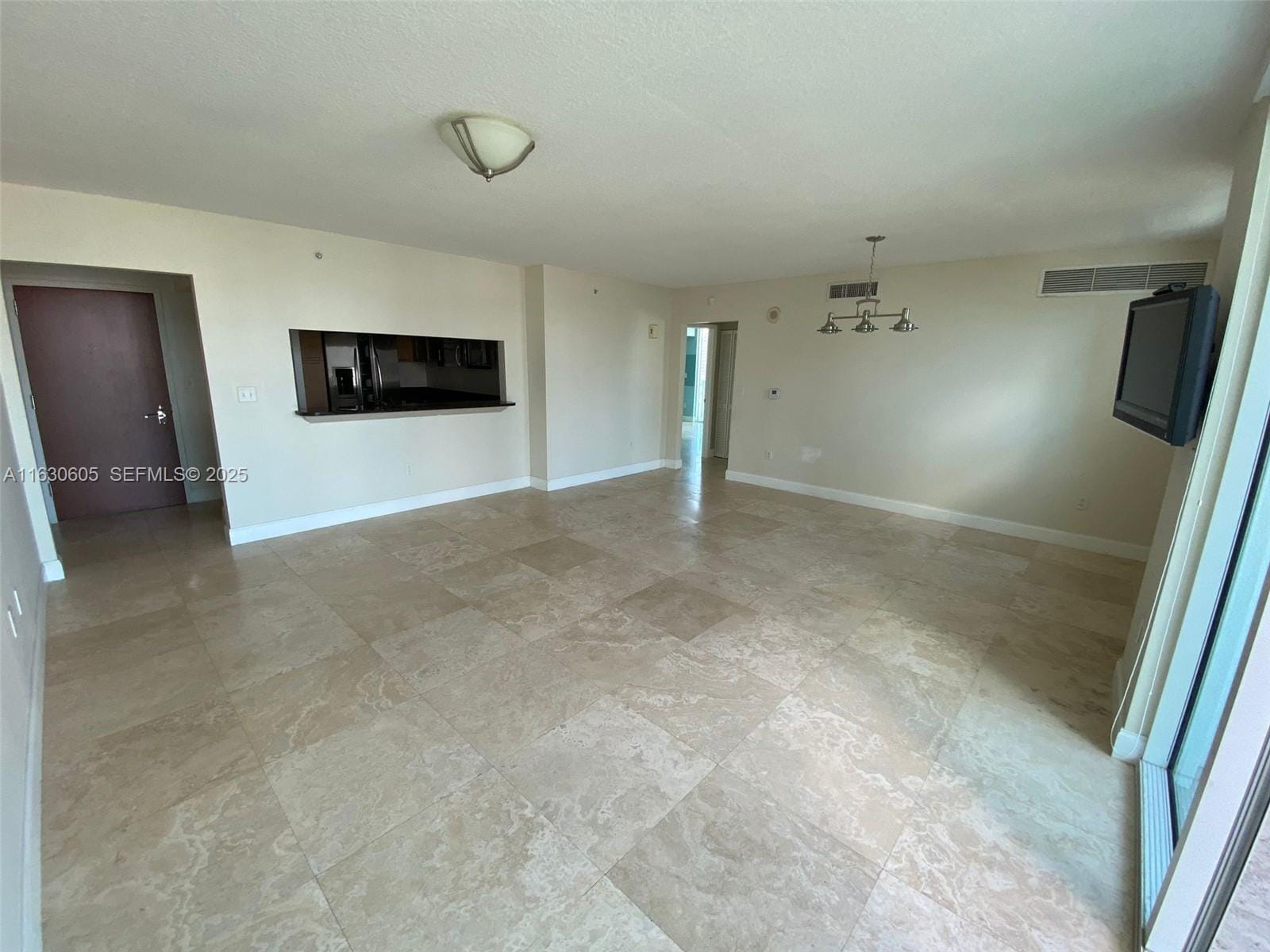 31 SE 5th Street 1601, Miami, FL 33131 photo 2