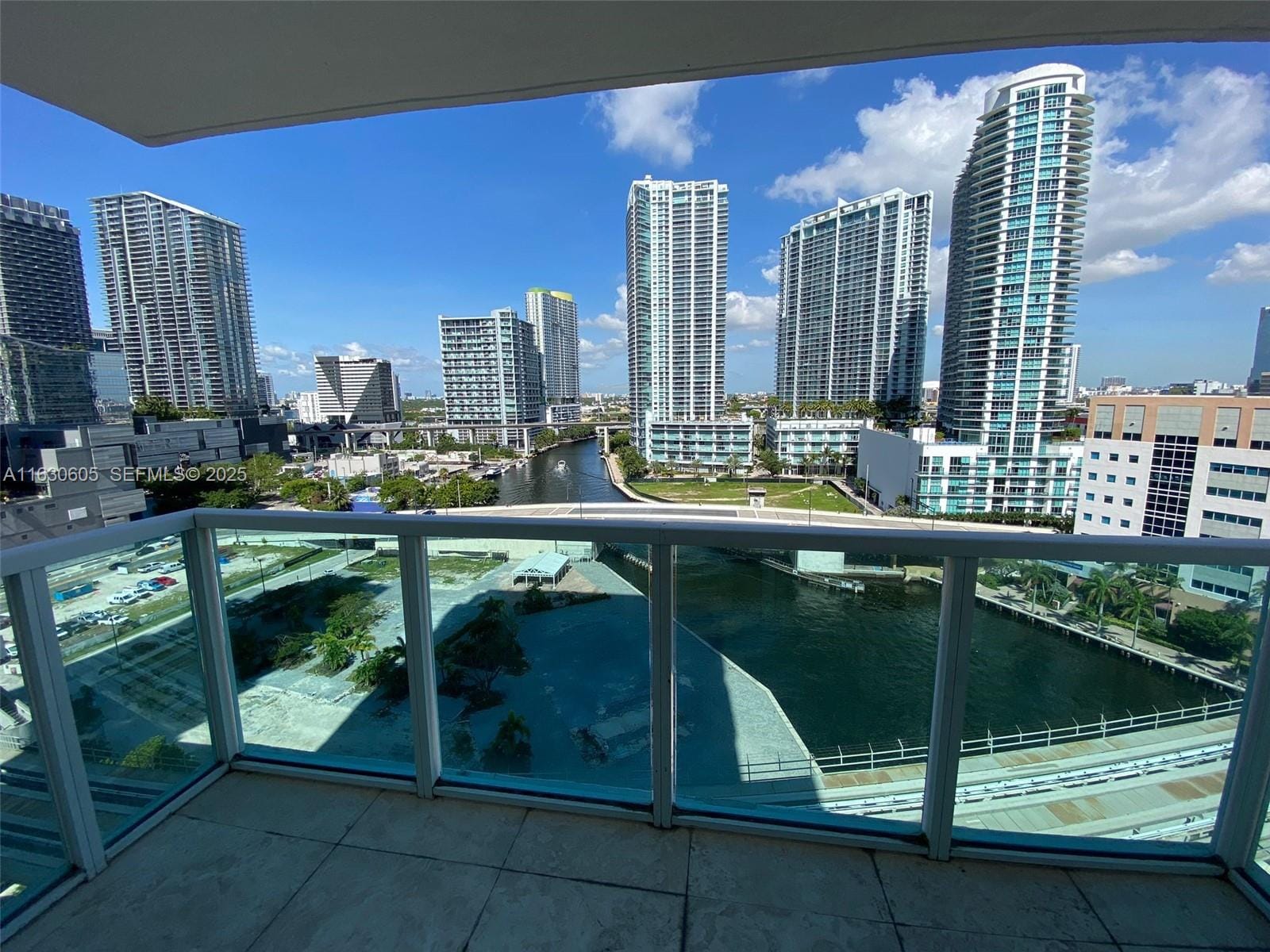 31 SE 5th Street 1601, Miami, FL 33131 photo 13