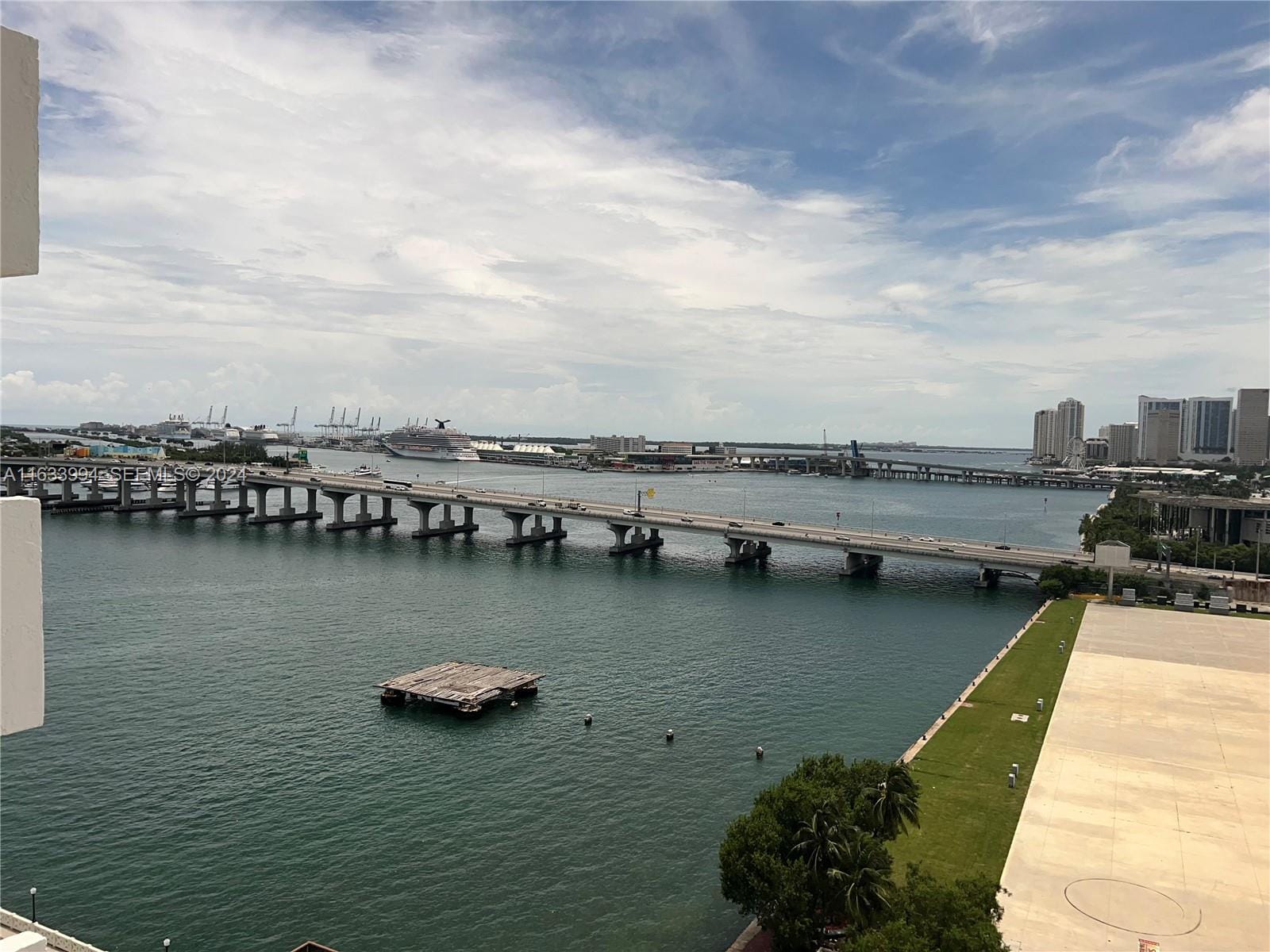 555 NE 15th Street 16J, Miami, FL 33132 photo 13