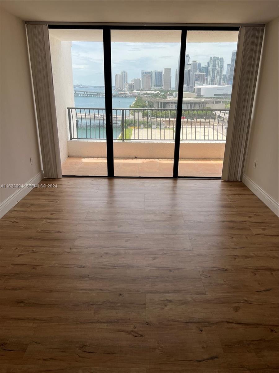 555 NE 15th Street 16J, Miami, FL 33132 photo 7