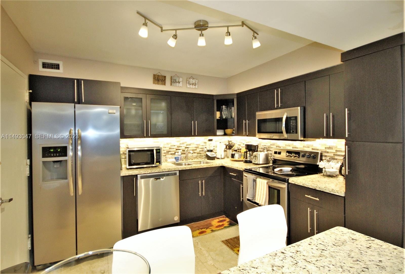 5161 Collins Avenue 1610 — photo 6