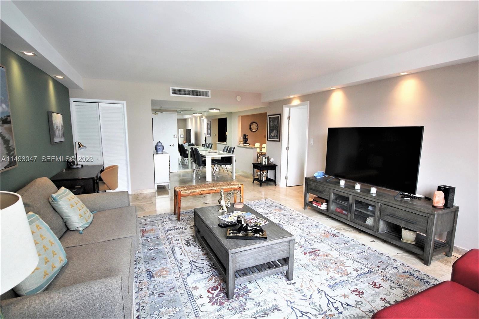 5161 Collins Avenue 1610 — photo 8