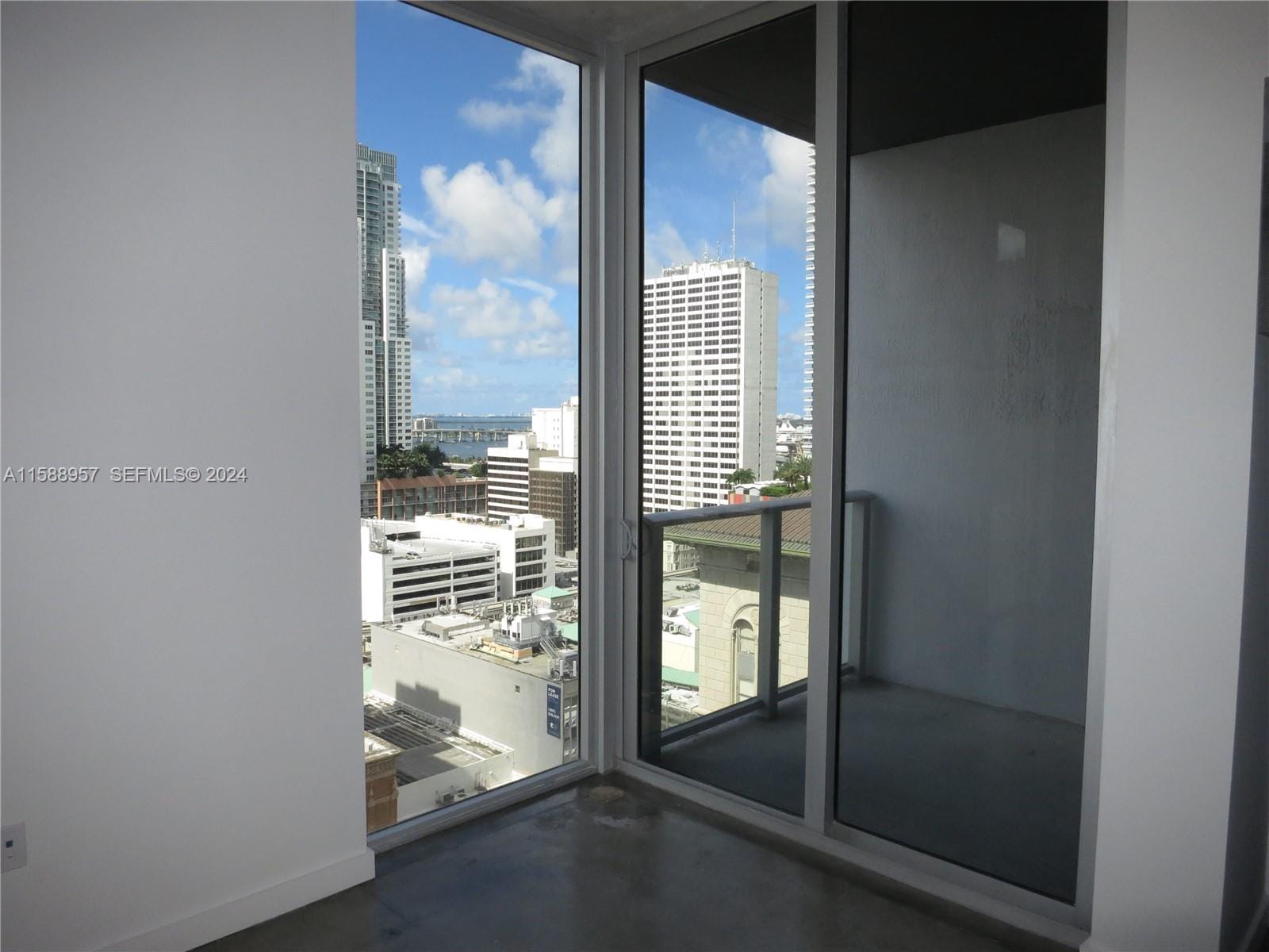 151 SE 1 Street 1704 — photo 3
