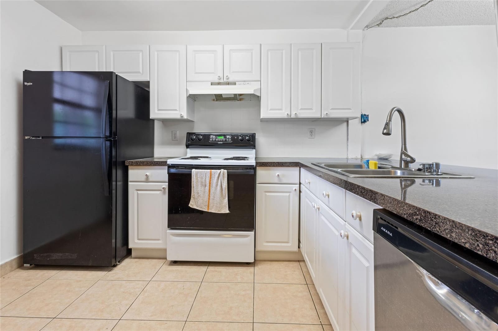 3250 NW 85th Avenue 16 — photo 3