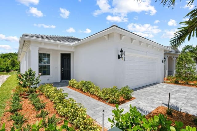 1239 Haven Circle Contour 34, Vero Beach, FL 32960