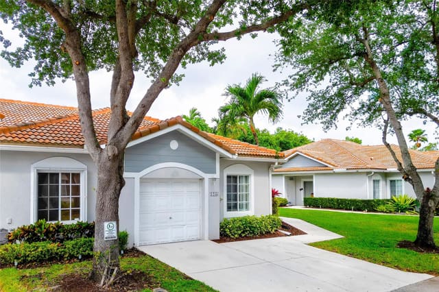 1245 SW 48th Terrace, sold in Waterways, Deerfield Beach, FL