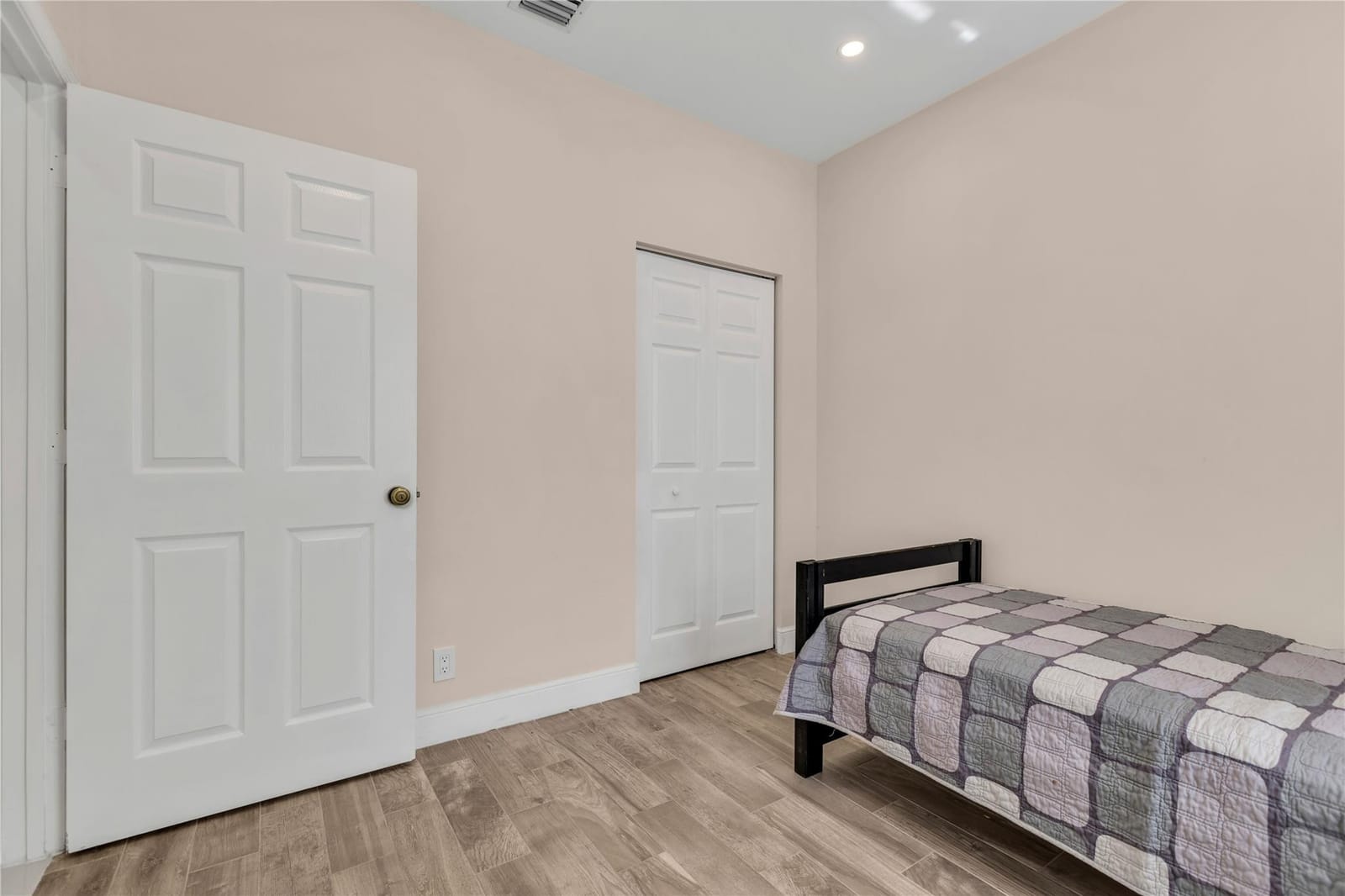 1245 SW 48th Terrace — photo 12