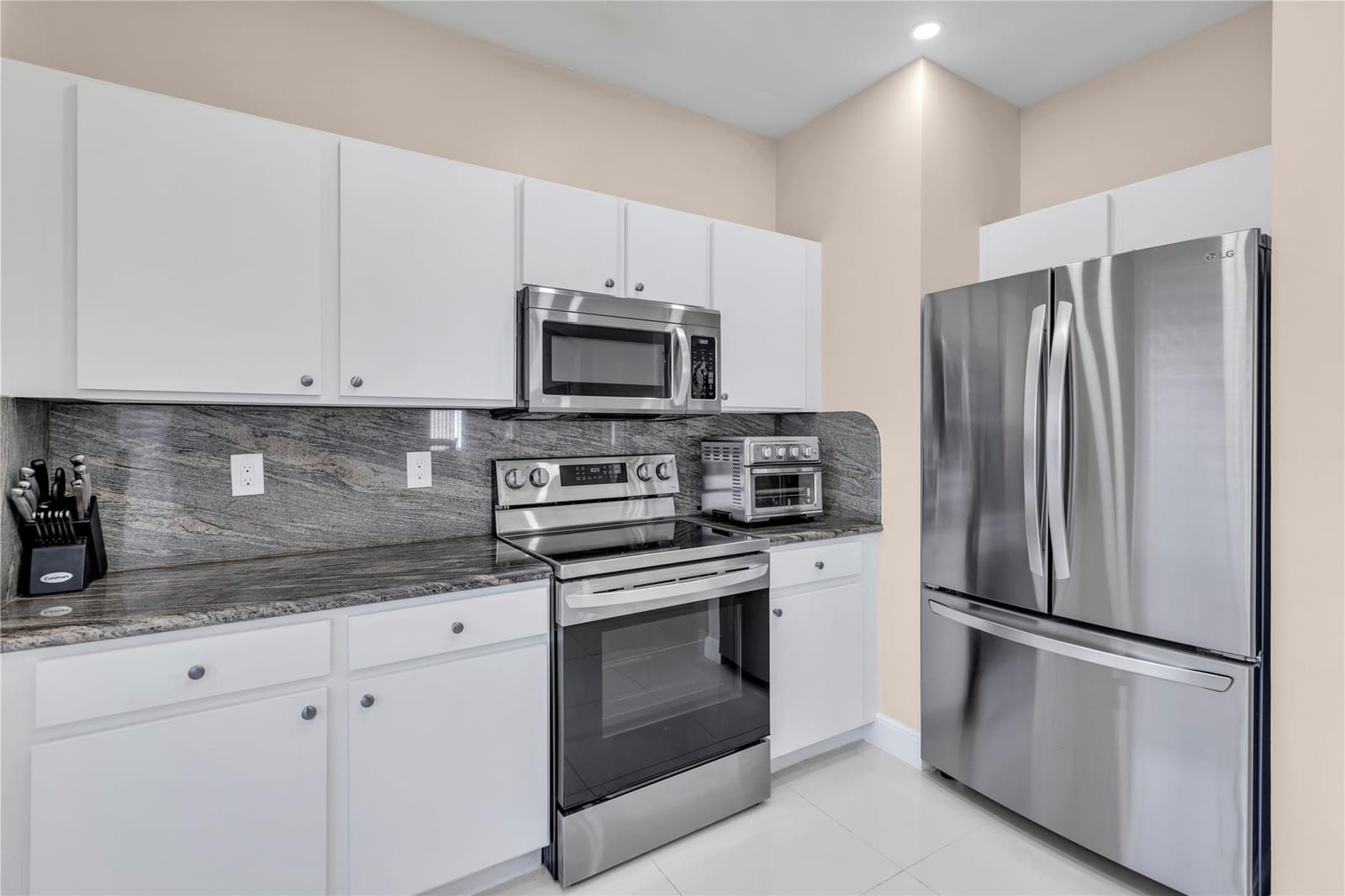 1245 SW 48th Terrace — photo 4