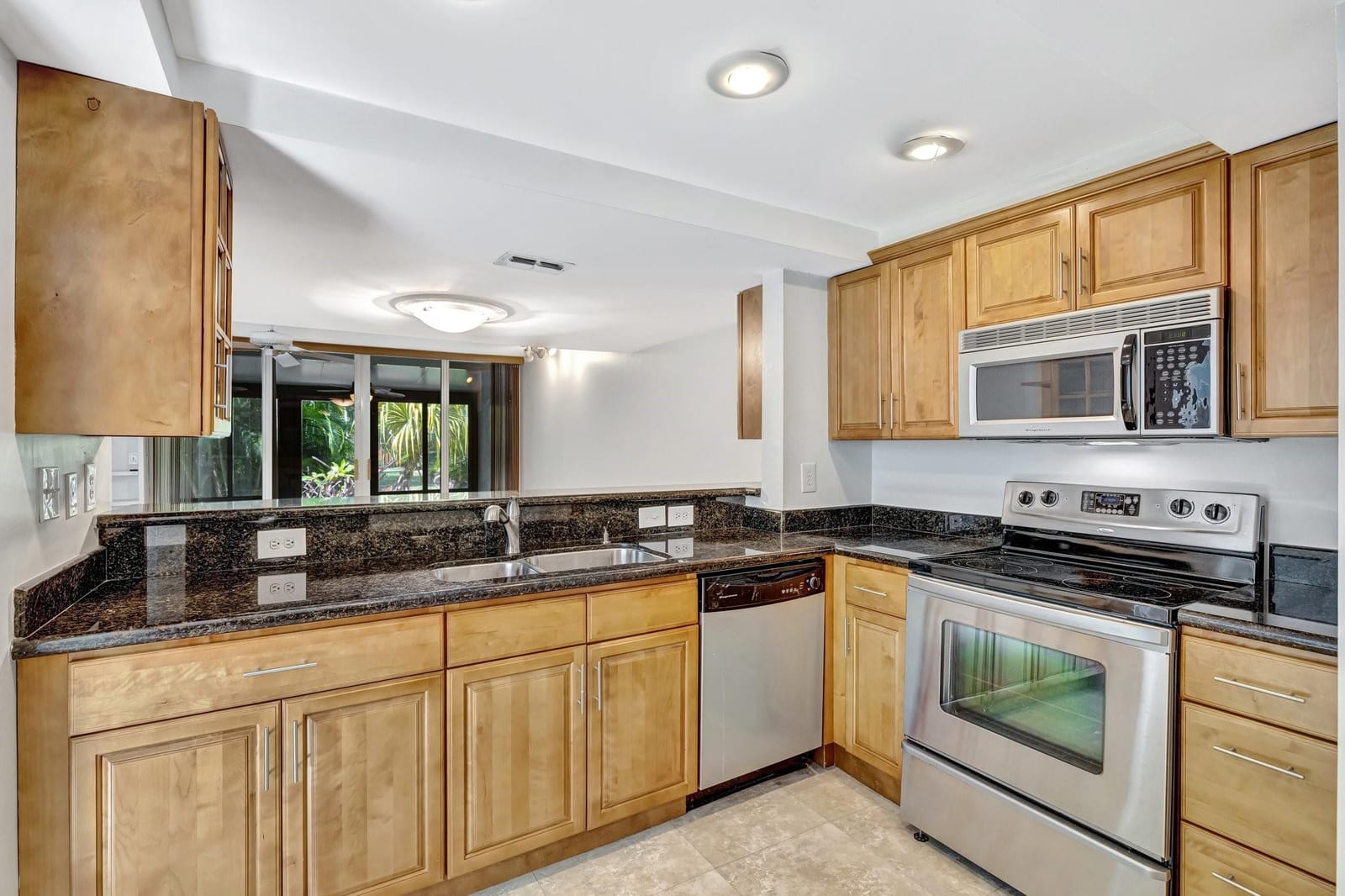 2017 N Dixie Highway, Wilton Manors, FL 33305 photo 11