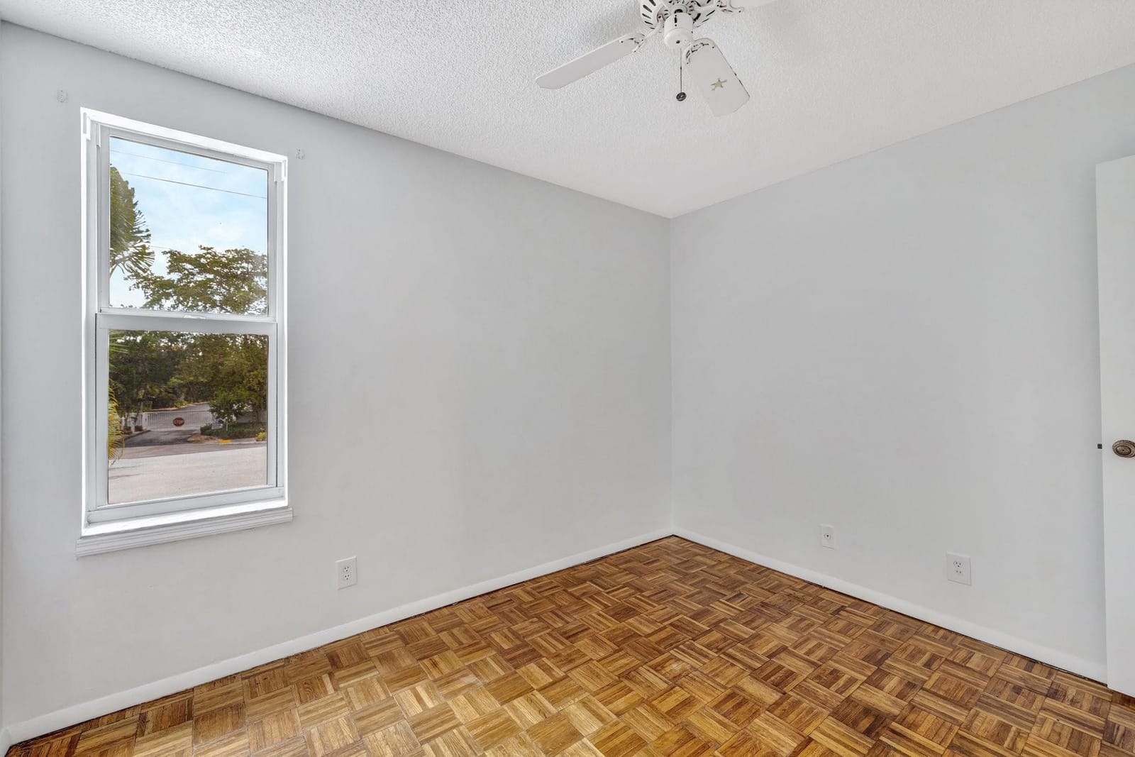 2017 N Dixie Highway, Wilton Manors, FL 33305 photo 8