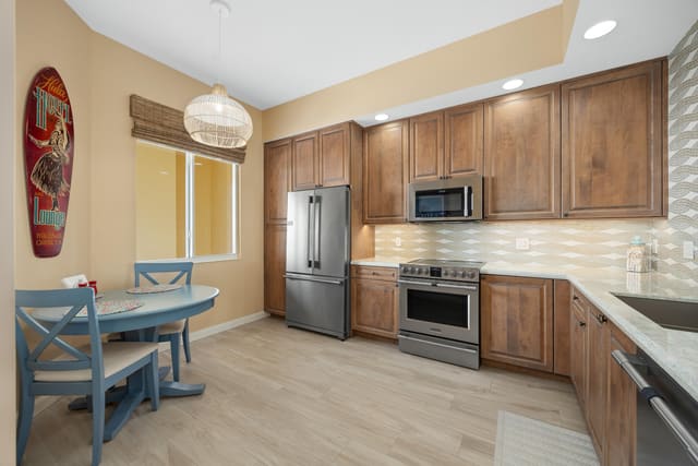 37 Harbour Isle Drive E 304, sold in Harbour Isle, Fort Pierce, FL