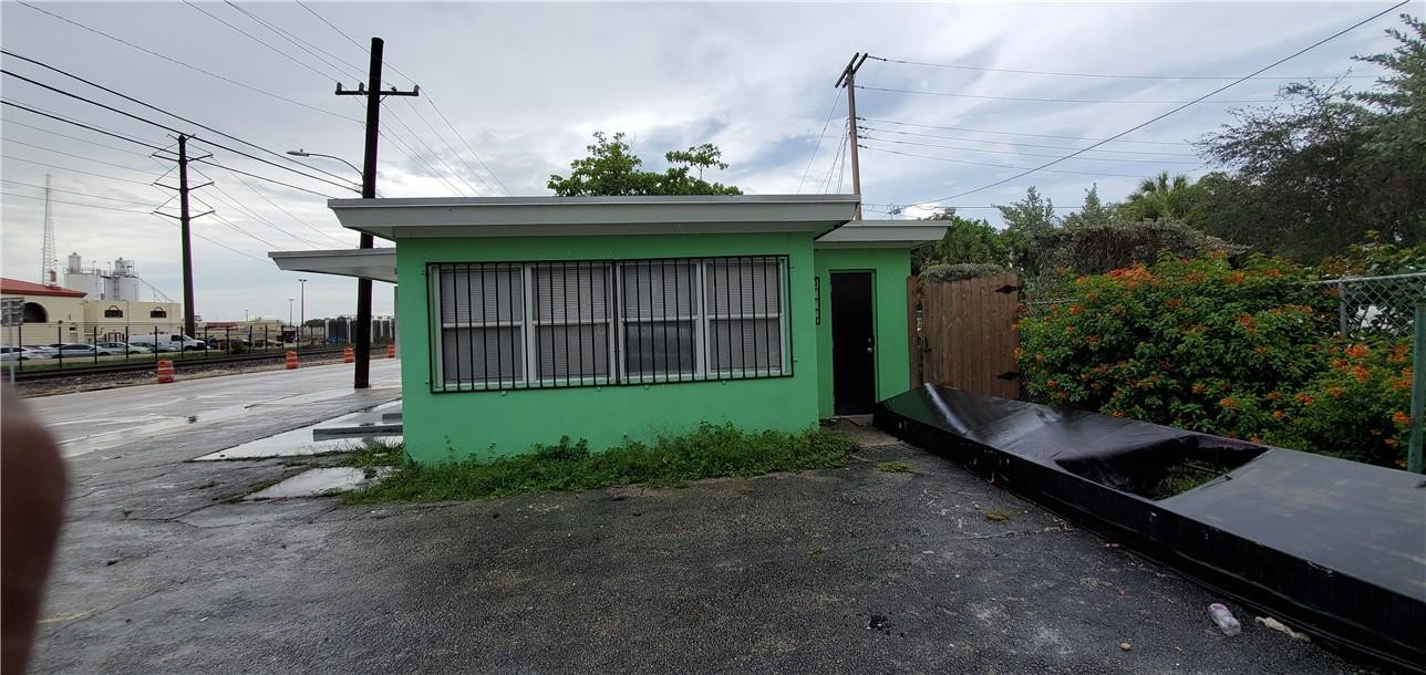 220 N Tamarind Avenue, West Palm Beach, FL 33401
