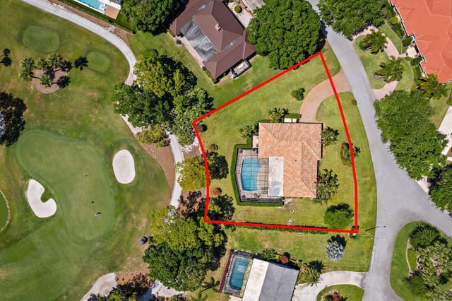 90 SE Turtle Creek Drive, sold in Turtle Creek Village, Jupiter, FL