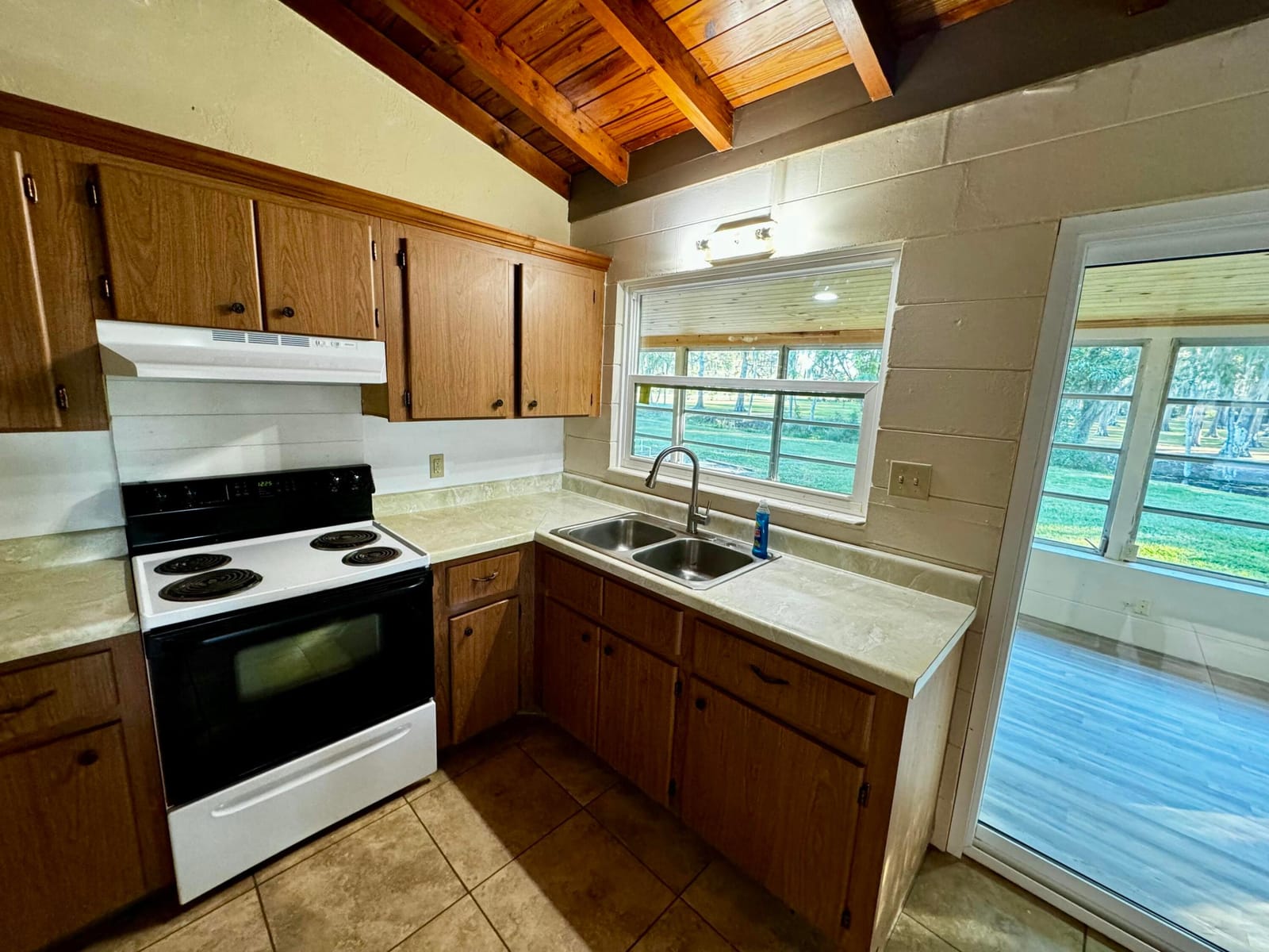 2025 Lake Boulevard, Lorida, FL 33857 photo 22