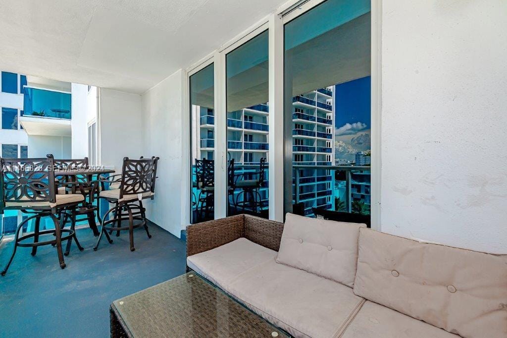 2301 Collins Avenue 803 — photo 4
