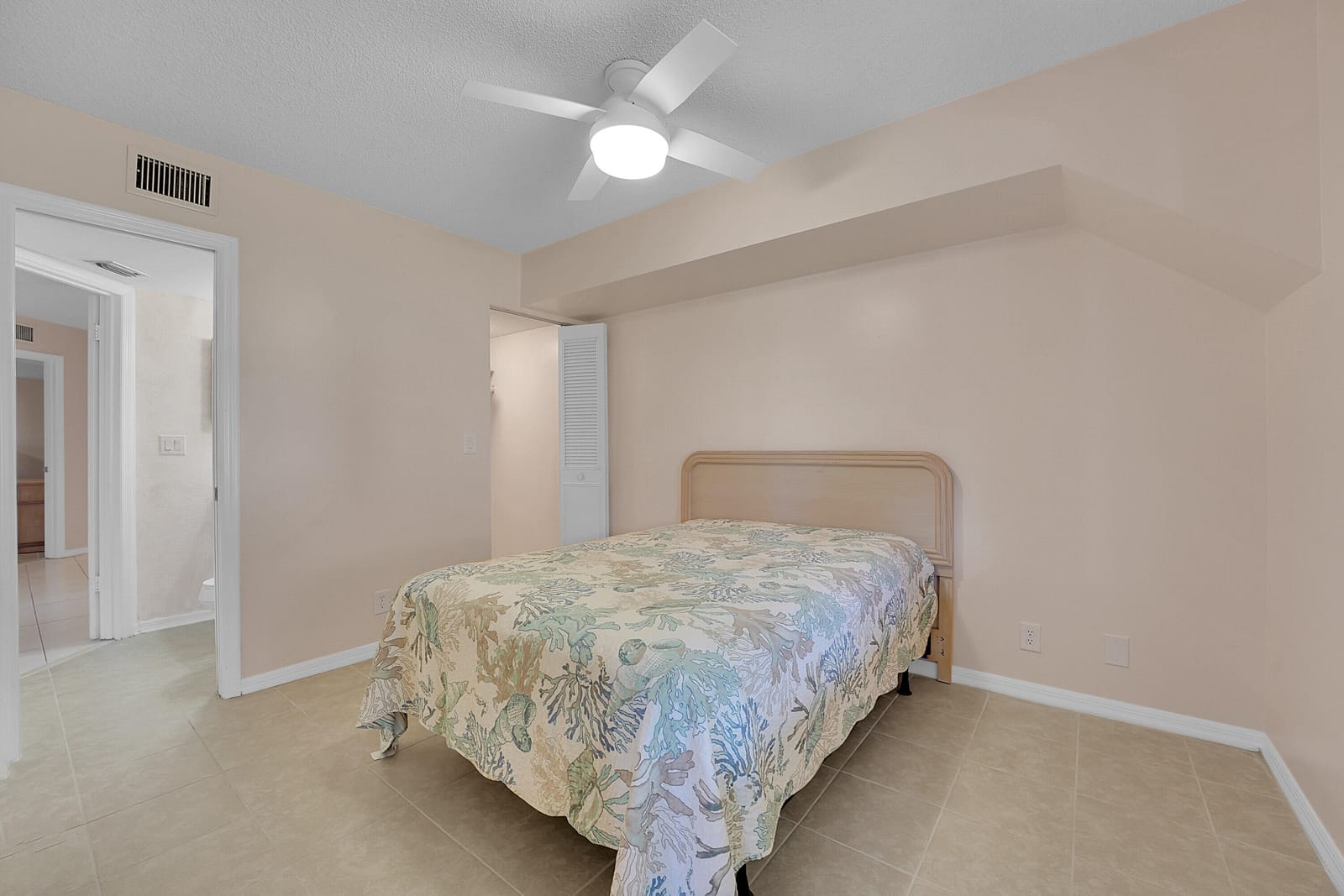 361 SW South River Drive 103, Stuart, FL 34997 photo 22