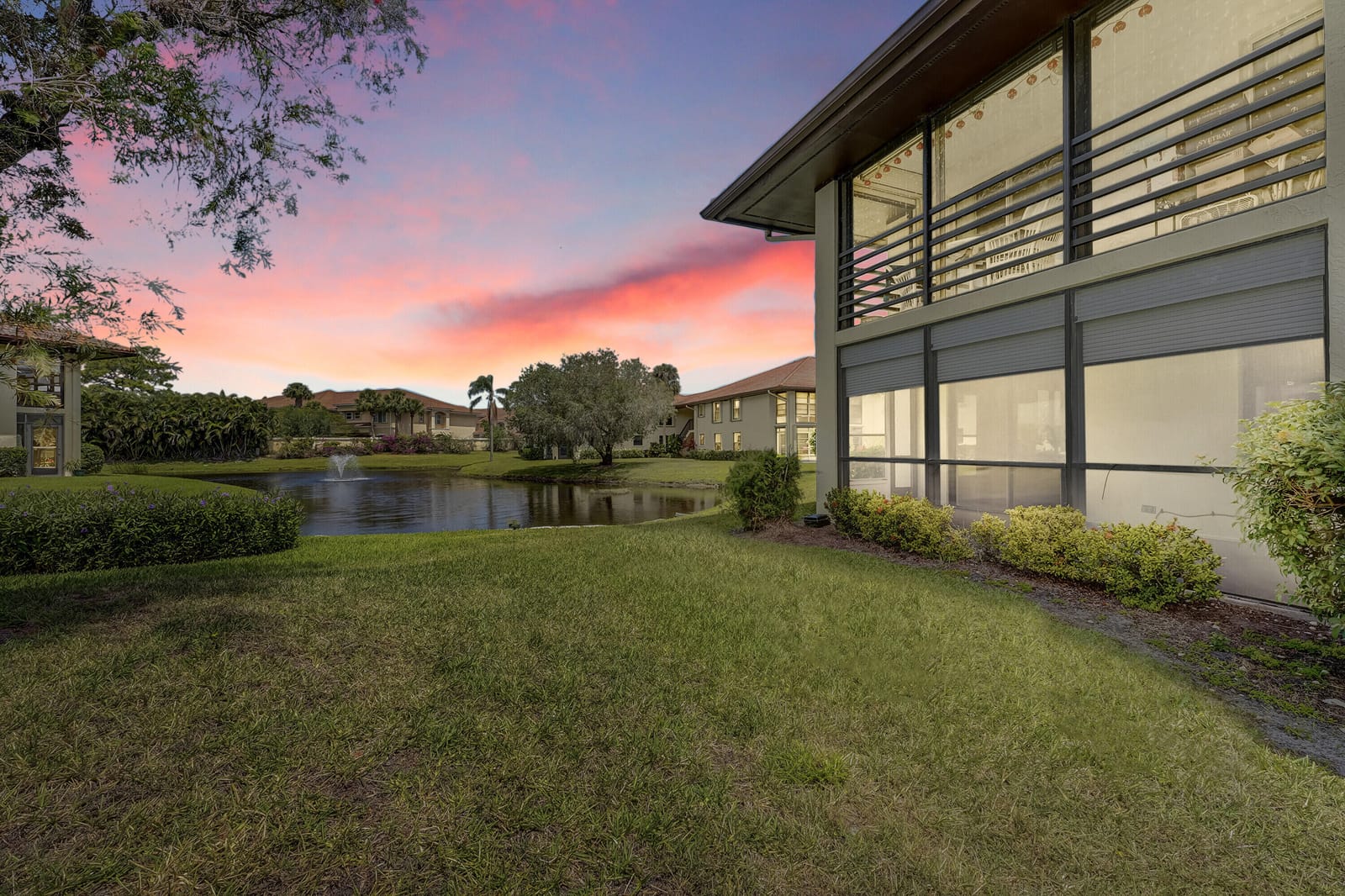 361 SW South River Drive 103, Stuart, FL 34997 photo 30