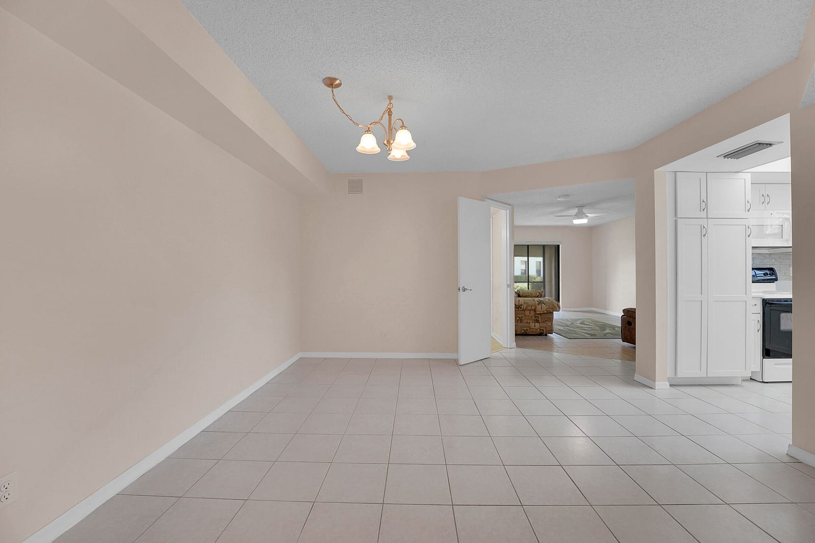 361 SW South River Drive 103, Stuart, FL 34997 photo 8