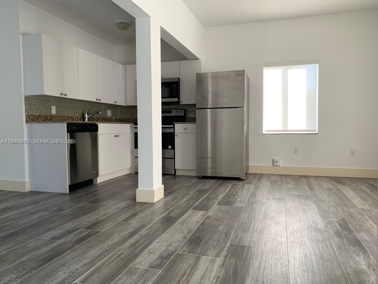2500 NE 192nd Street, Miami, FL 33180 photo 12