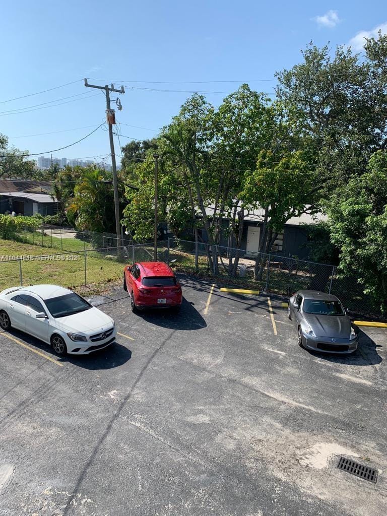 2500 NE 192nd Street, Miami, FL 33180 photo 5