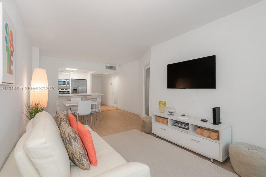 2301 Collins Avenue 927, Miami Beach, FL 33139, Miami Beach