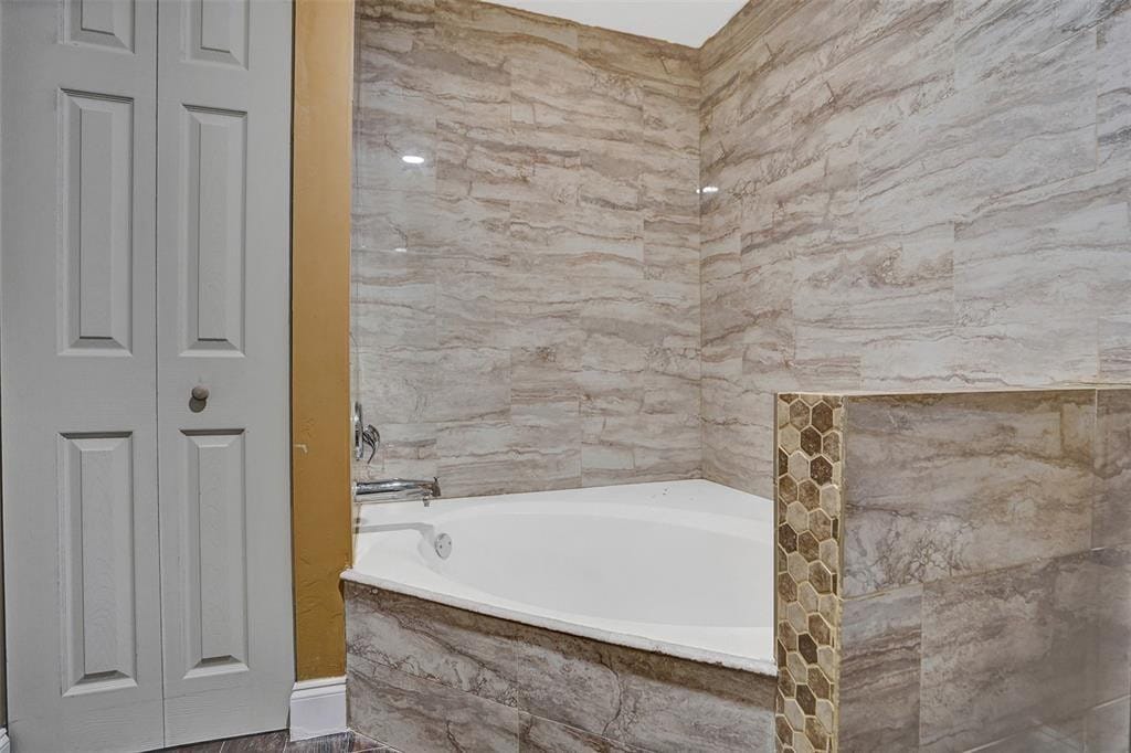 12623 NW 14th Place 12623 — photo 5