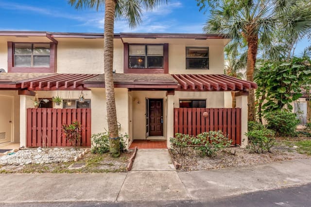 3725 Carambola Circle 2824, sold in Golden Raintree, Coconut Creek, FL