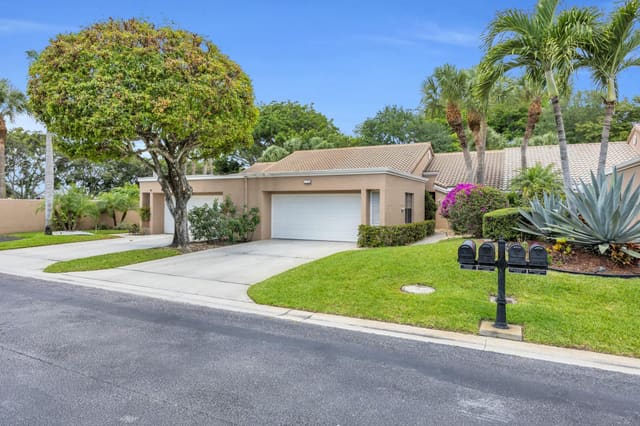 11206 Applegate Circle, Boynton Beach, FL 33437