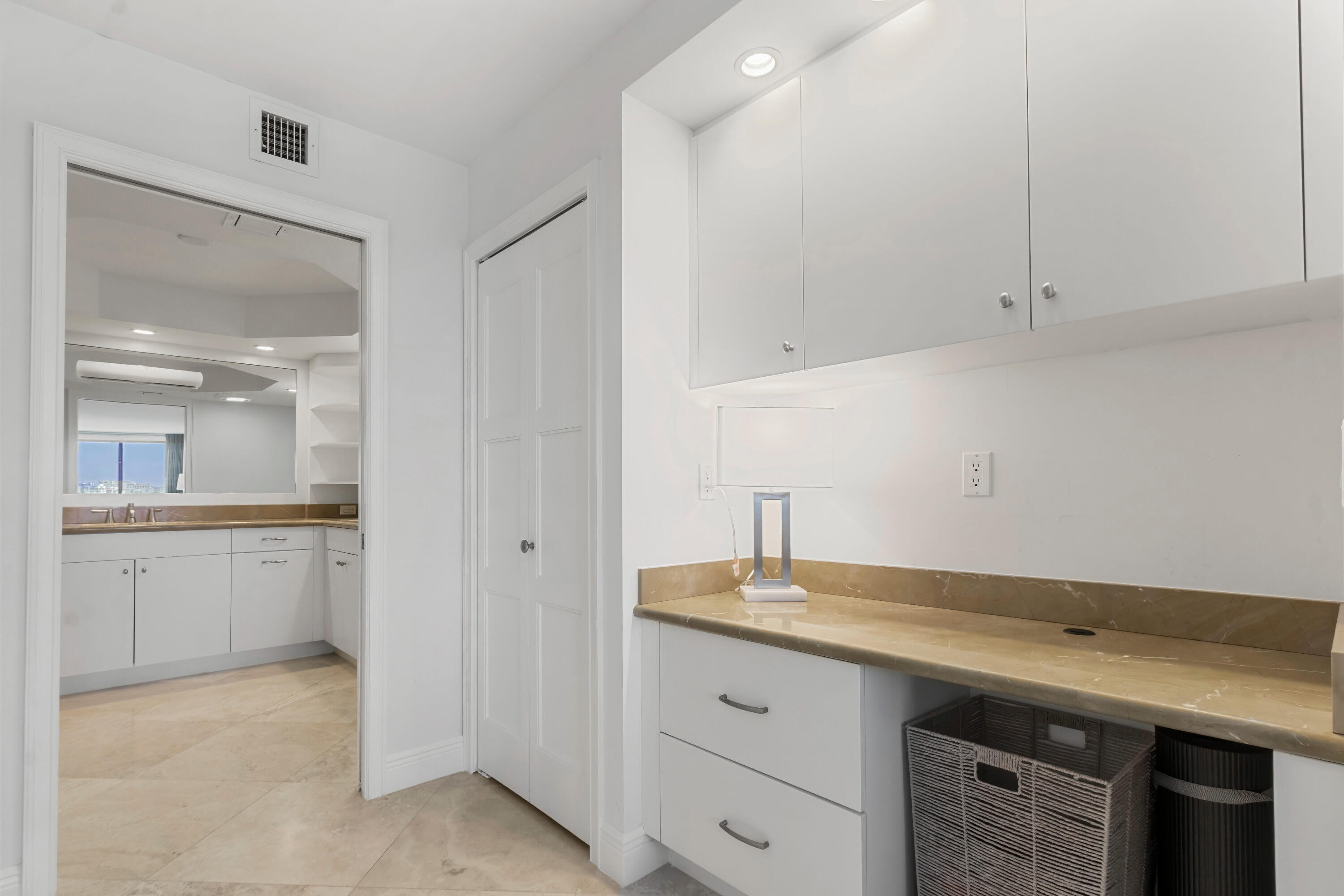 250 S Ocean 4e Boulevard 4-e, Boca Raton, FL 33432 photo 17