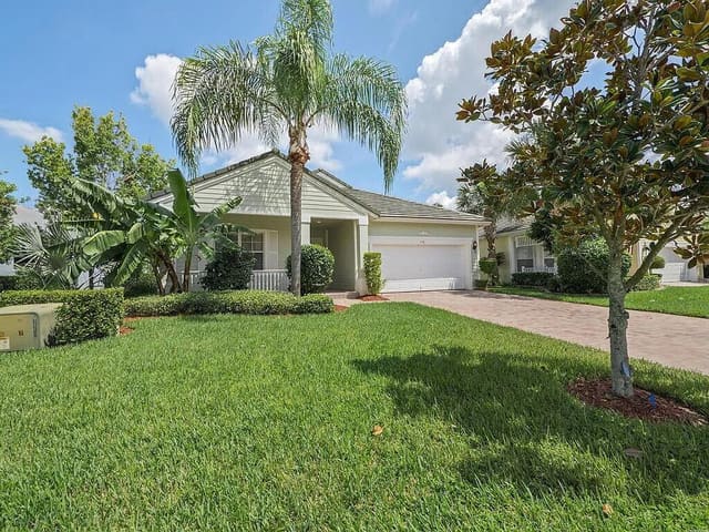 116 NW Willow Grove Avenue, sold in Magnolia Lakes, Port St Lucie, FL