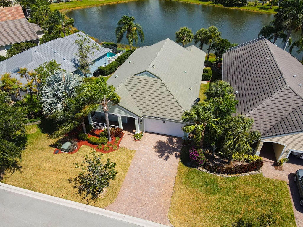 116 NW Willow Grove Avenue, Port St. Lucie, FL 34986 photo 2