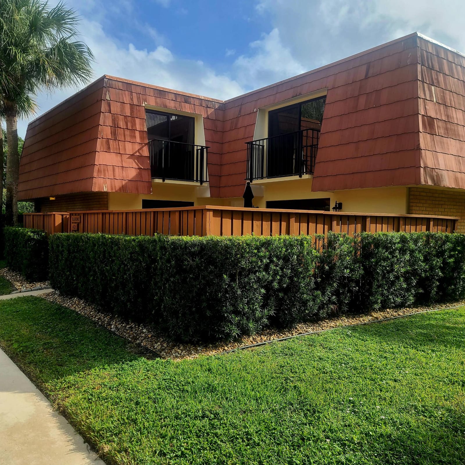 421 Live Oak Lane, Boynton Beach, FL 33436