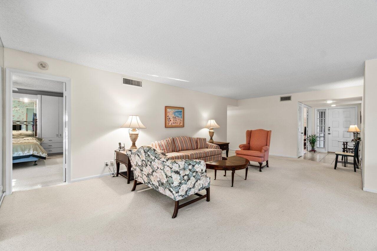 11260 Aspen Glen Drive 101, Boynton Beach, FL 33437 photo 12
