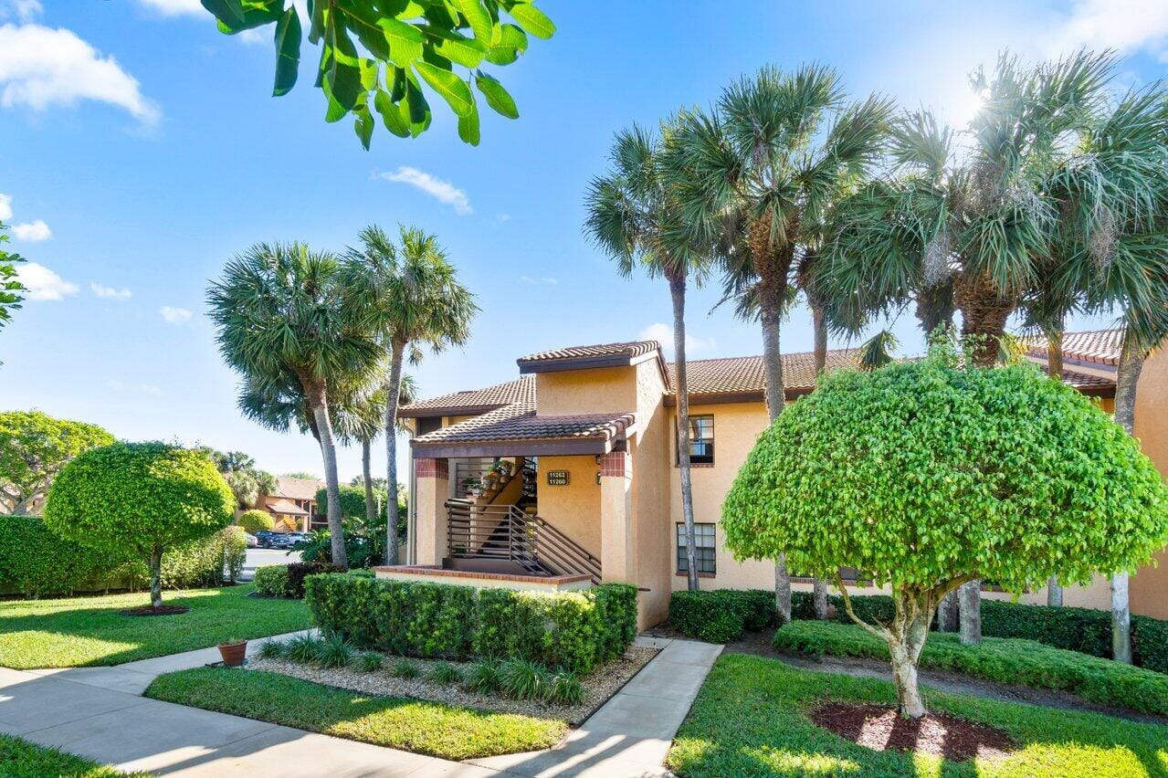 11260 Aspen Glen Drive 101, Boynton Beach, FL 33437 photo 3