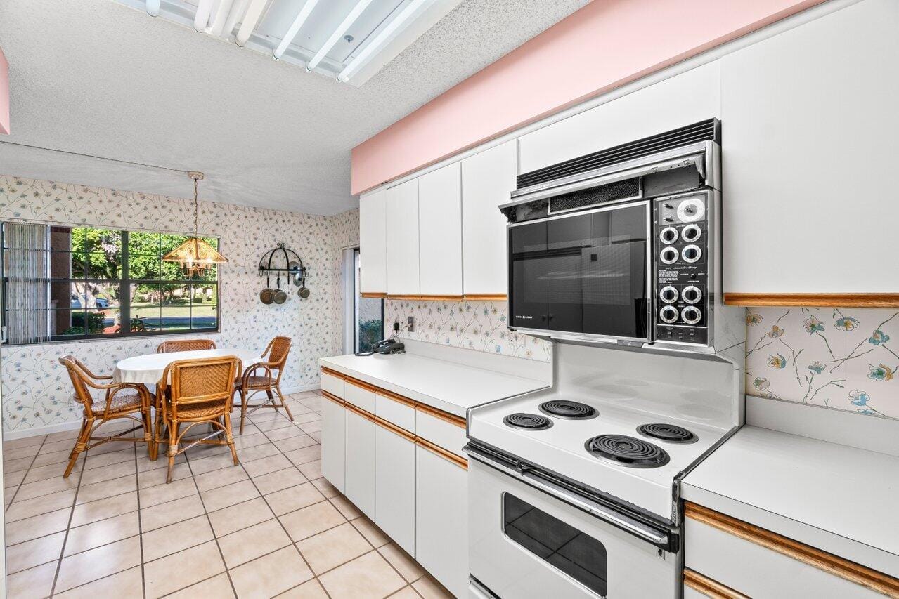 11260 Aspen Glen Drive 101, Boynton Beach, FL 33437 photo 10