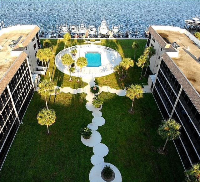 2424 N Federal Highway 106, sold in Inlet Harbor Club, Boynton Beach, FL