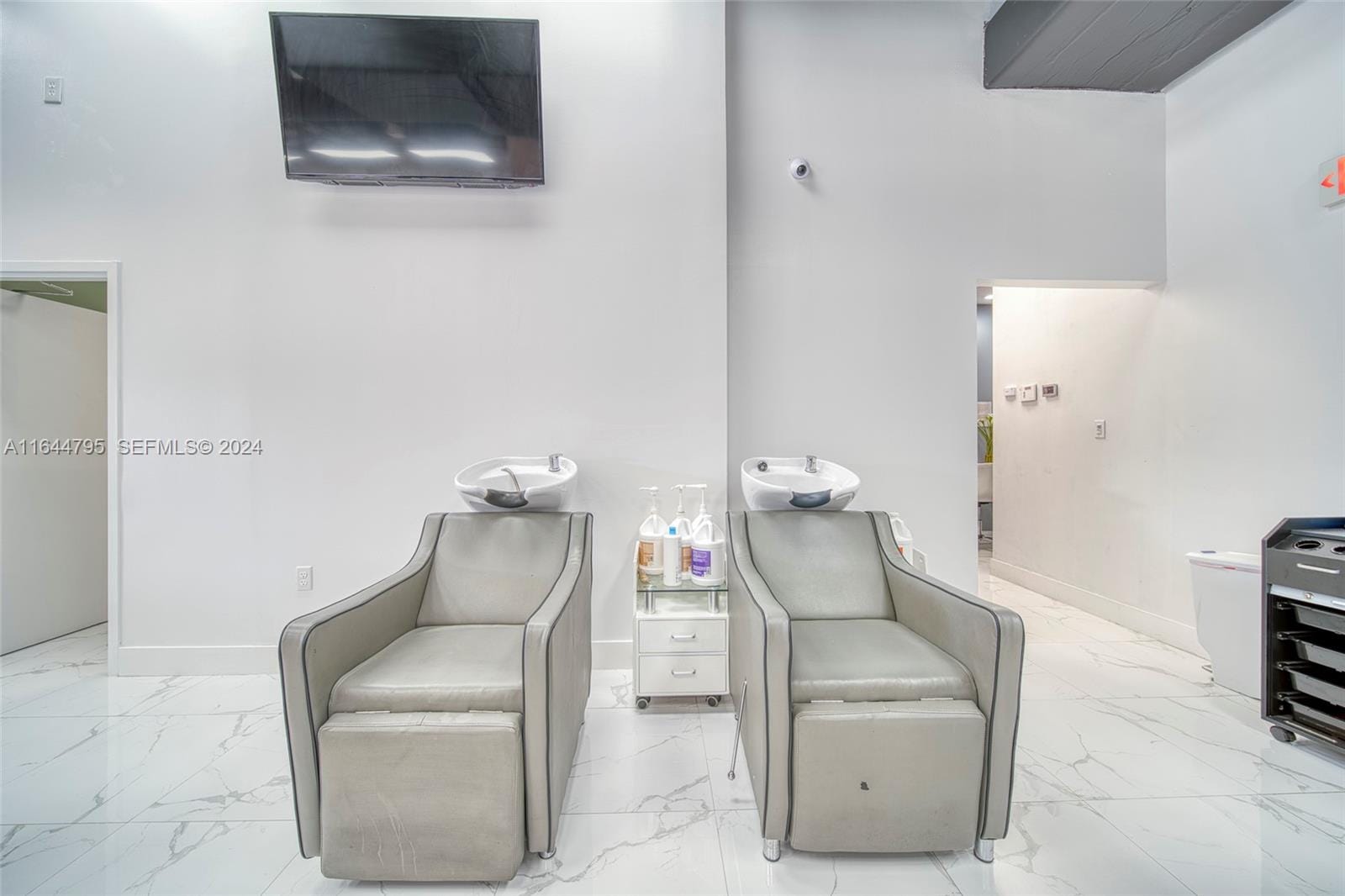 Full-Service Beauty Salon For Sale In Pinecrest, Miami, FL 33156 photo 14