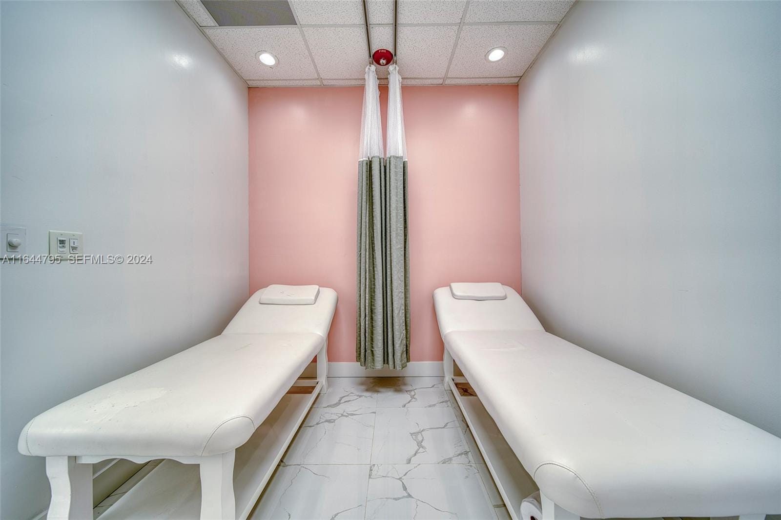 Full-Service Beauty Salon For Sale In Pinecrest, Miami, FL 33156 photo 15