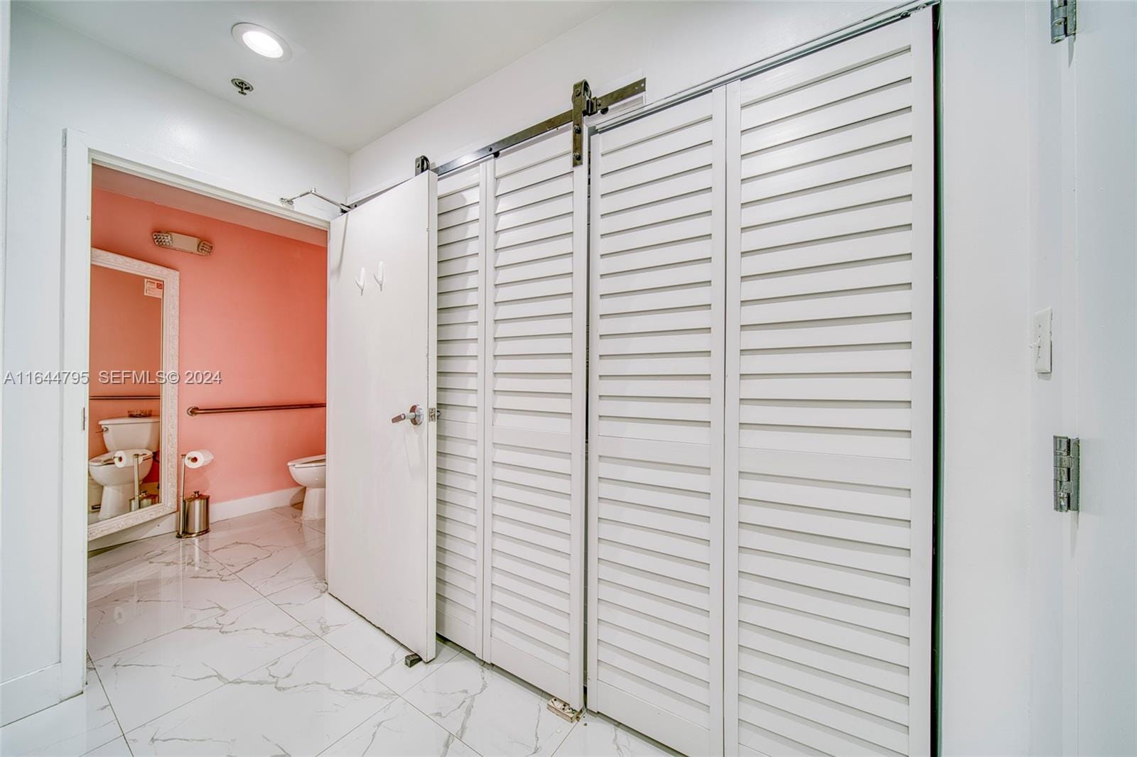 Full-Service Beauty Salon For Sale In Pinecrest, Miami, FL 33156 photo 22
