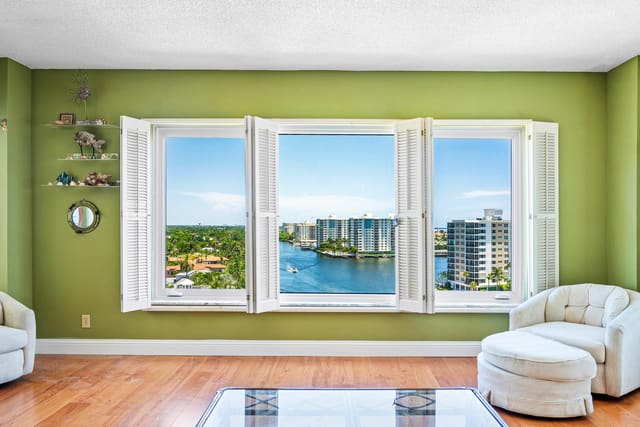 555 SE 6th Avenue 11g, sold in Barrton Apts Inc Condo, Delray Beach, FL