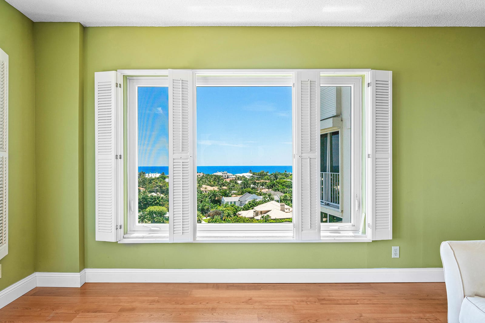 555 SE 6th Avenue 11g, Delray Beach, FL 33483 photo 2