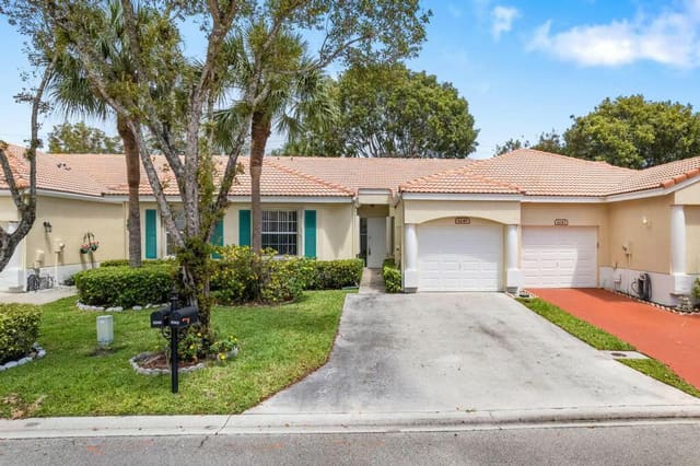 6249 Petunia Road, Delray Beach, FL 33484