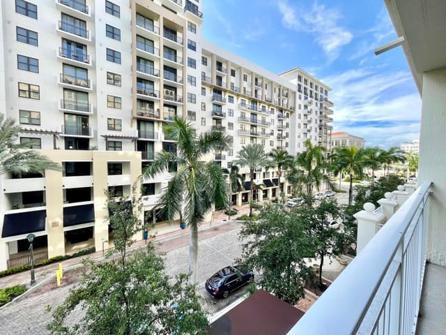 99 SE Mizner Boulevard 433, Boca Raton, FL 33432
