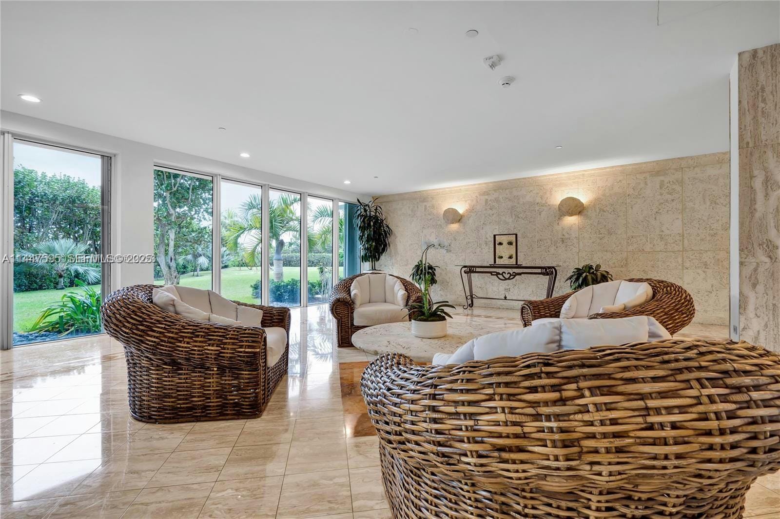 200 Ocean Lane Drive 706 — photo 5