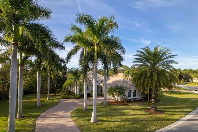 4580 NW Royal Oak Drive, Jensen Beach, FL 34957