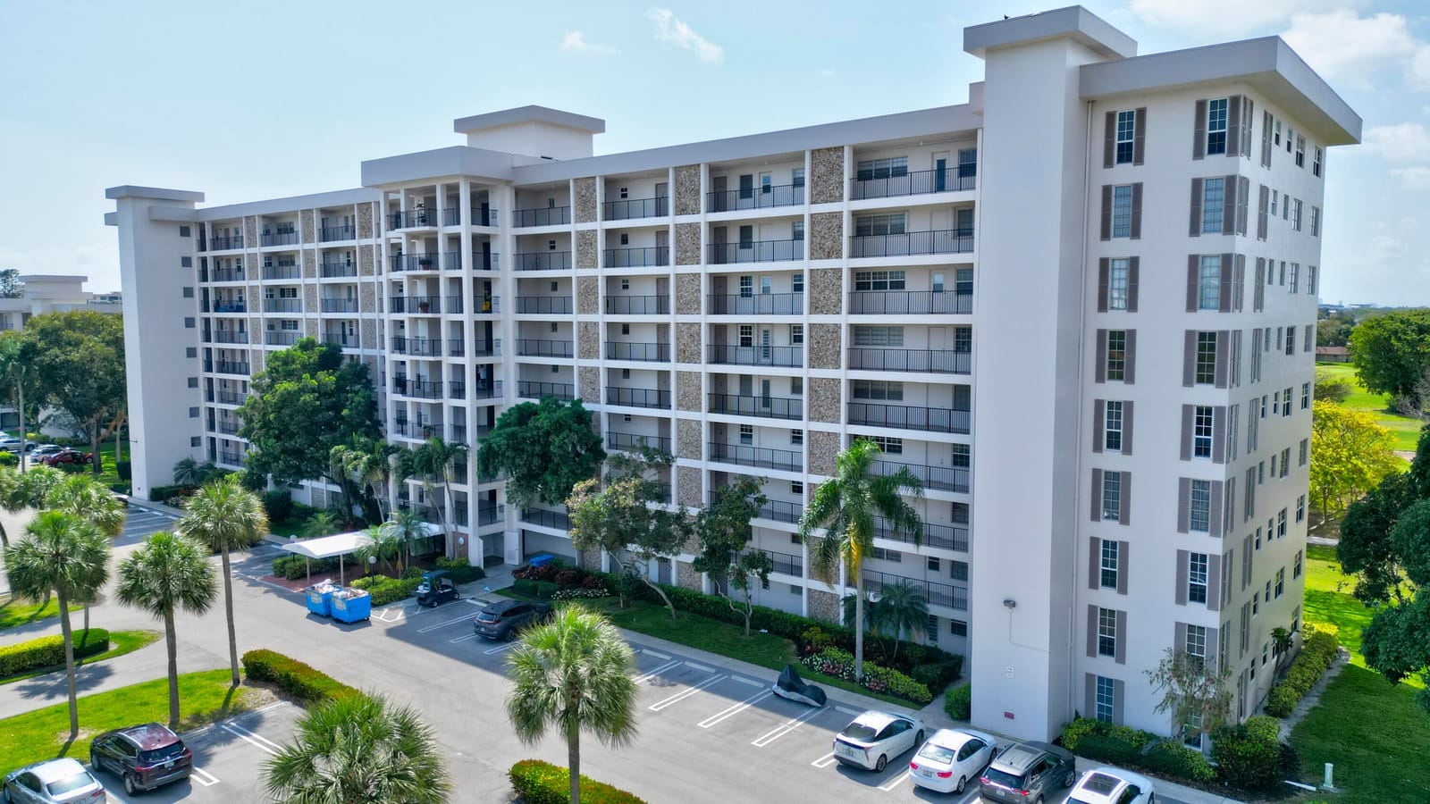3050 N Palm Aire Drive 505 — photo 2