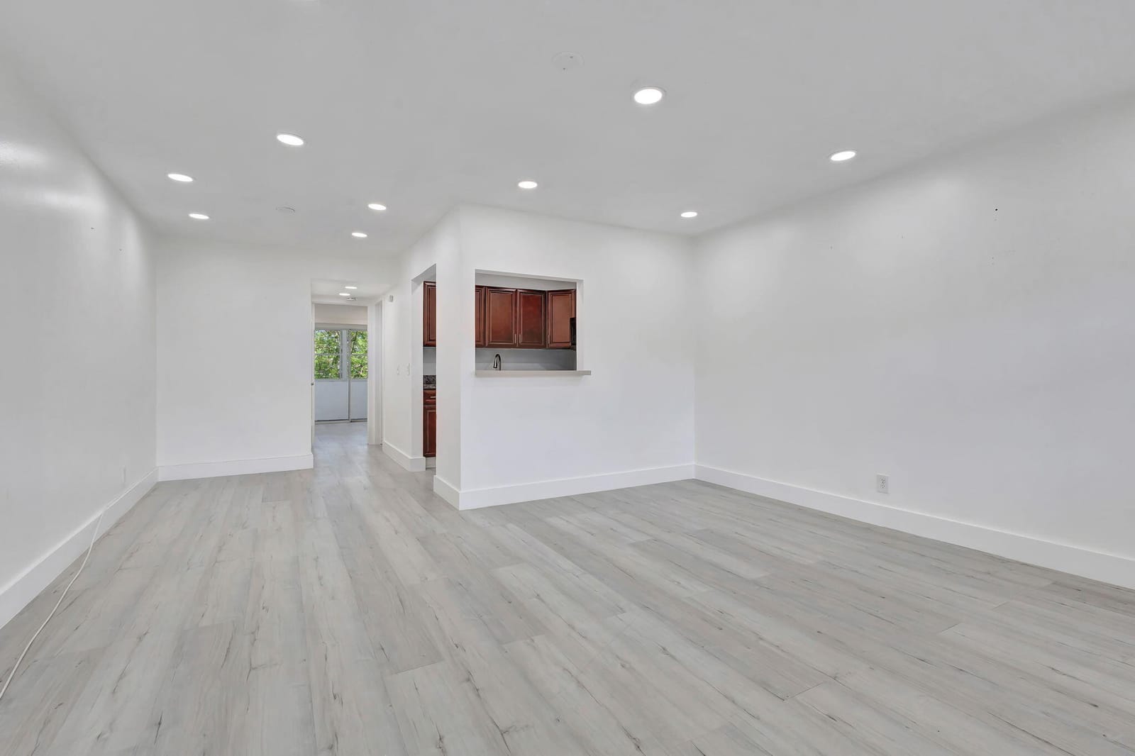 110 Dorchester E, West Palm Beach, FL 33417 photo 2